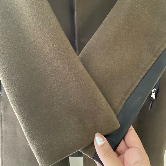 Dynamite // Fall Jacket - Picture 3 of 3